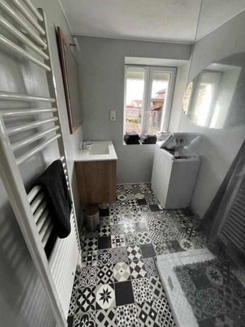 Jolie Maison De Campagne, Compostelle Soleymieux Exteriör bild